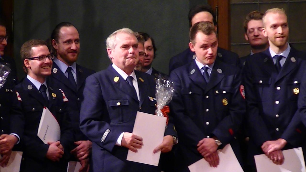 Remise médaille de la coopération internationale à M Candaele à Landshut