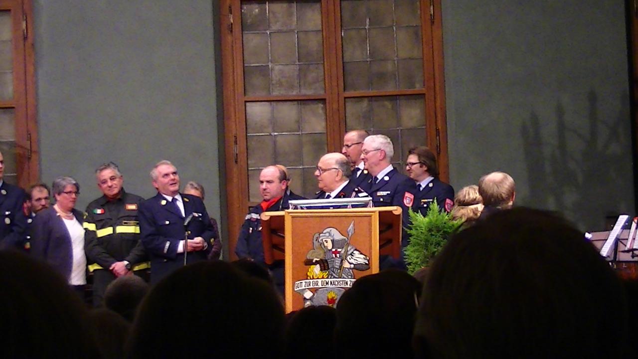 Remise médaille de la coopération internationale à M Candaele à Landshut