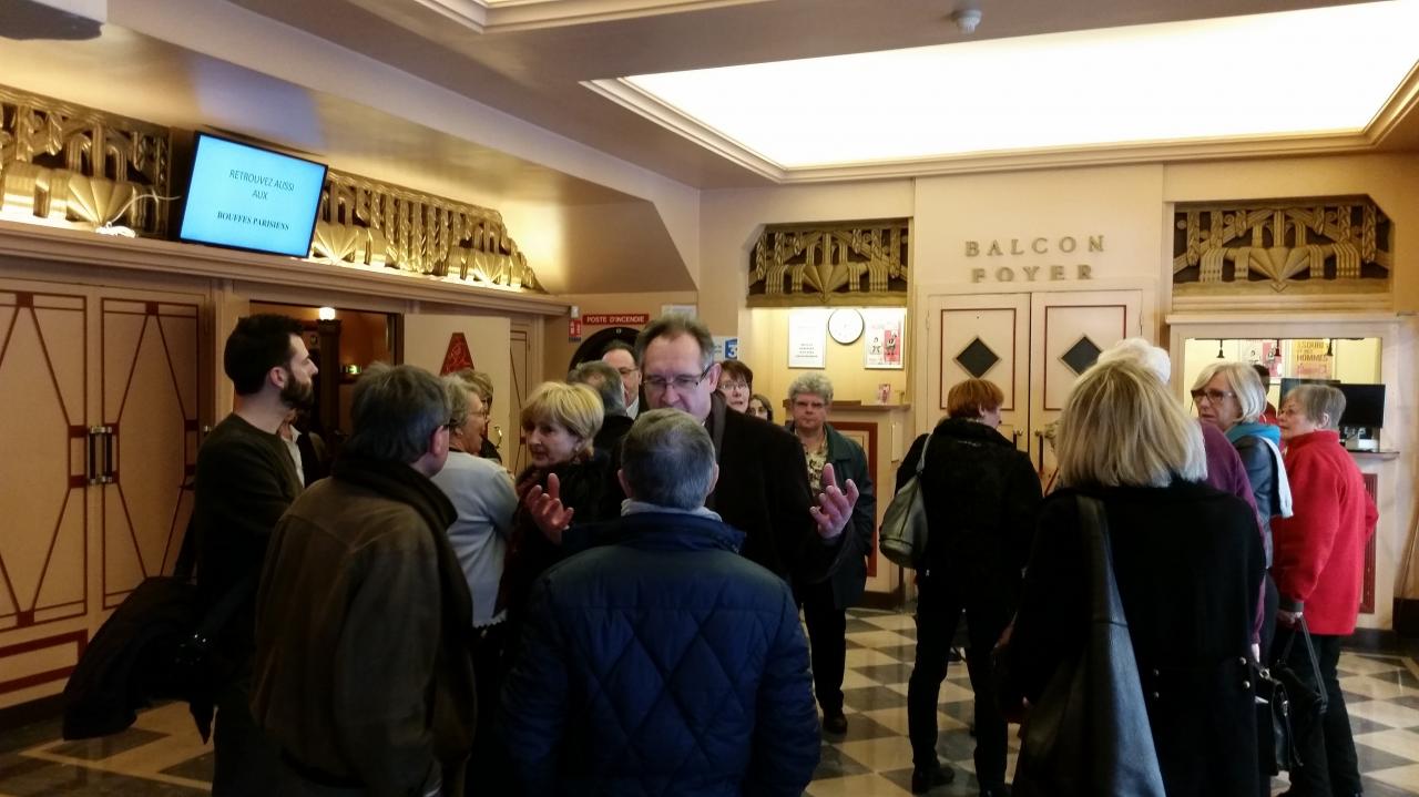 Avant la représentation au théâtre de la Michodière