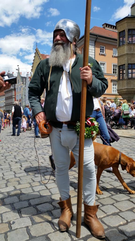 Un pittoreque hallebardier