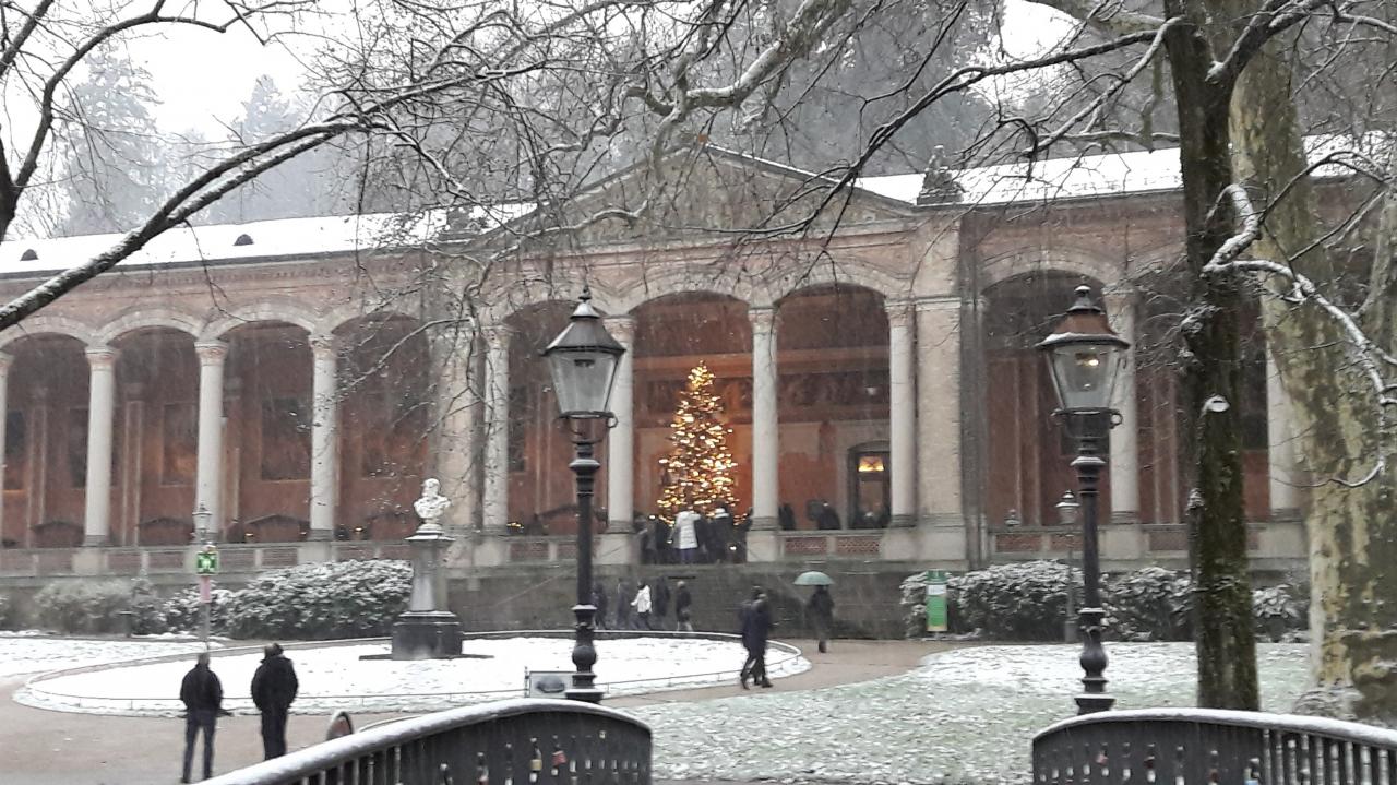 Trinkhalle sous la neige