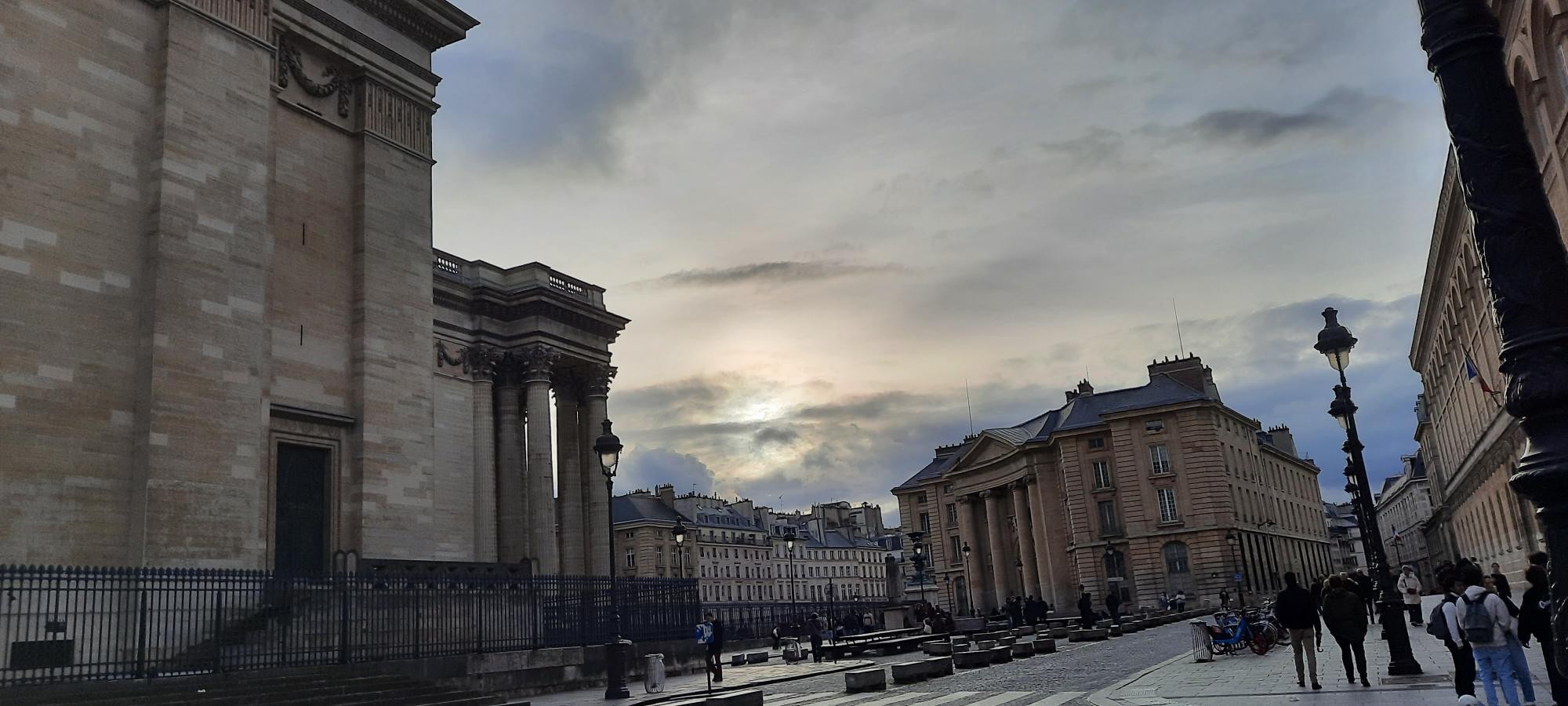 Le Panthéon le soir