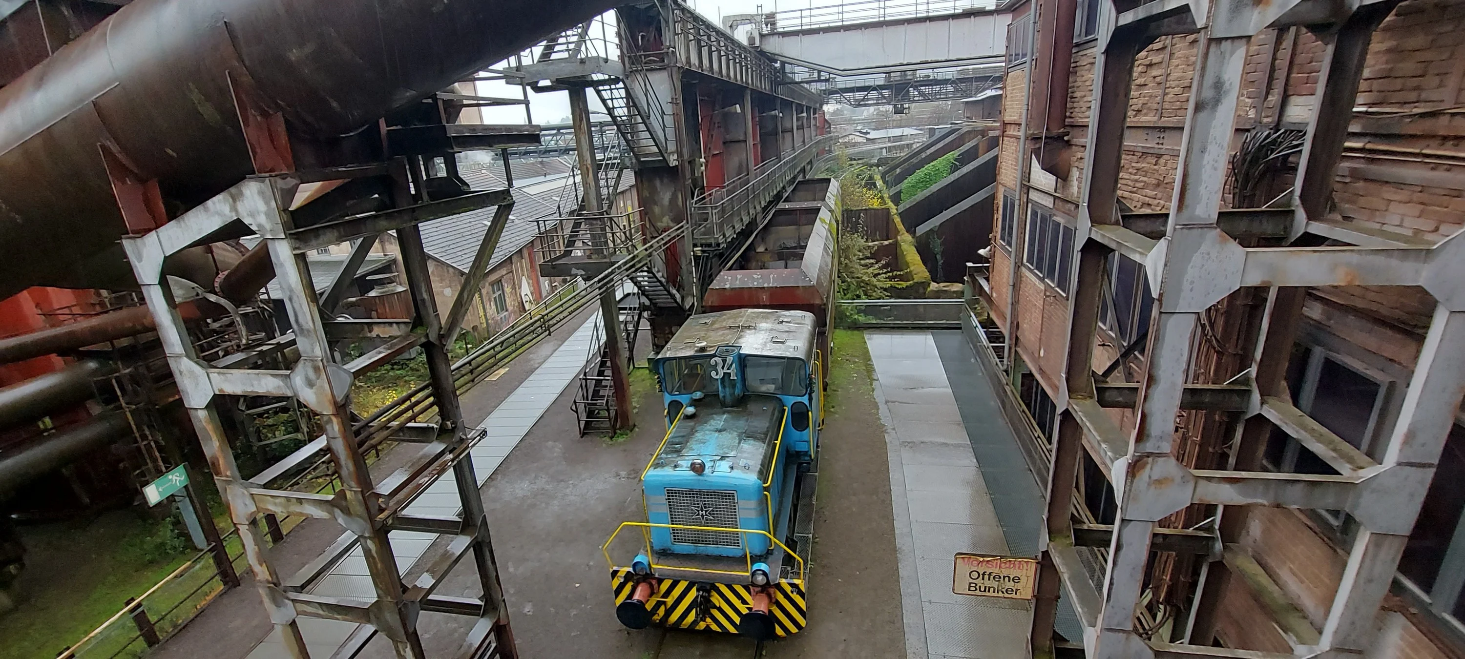 Les minerais arrivent par le chemin de fer