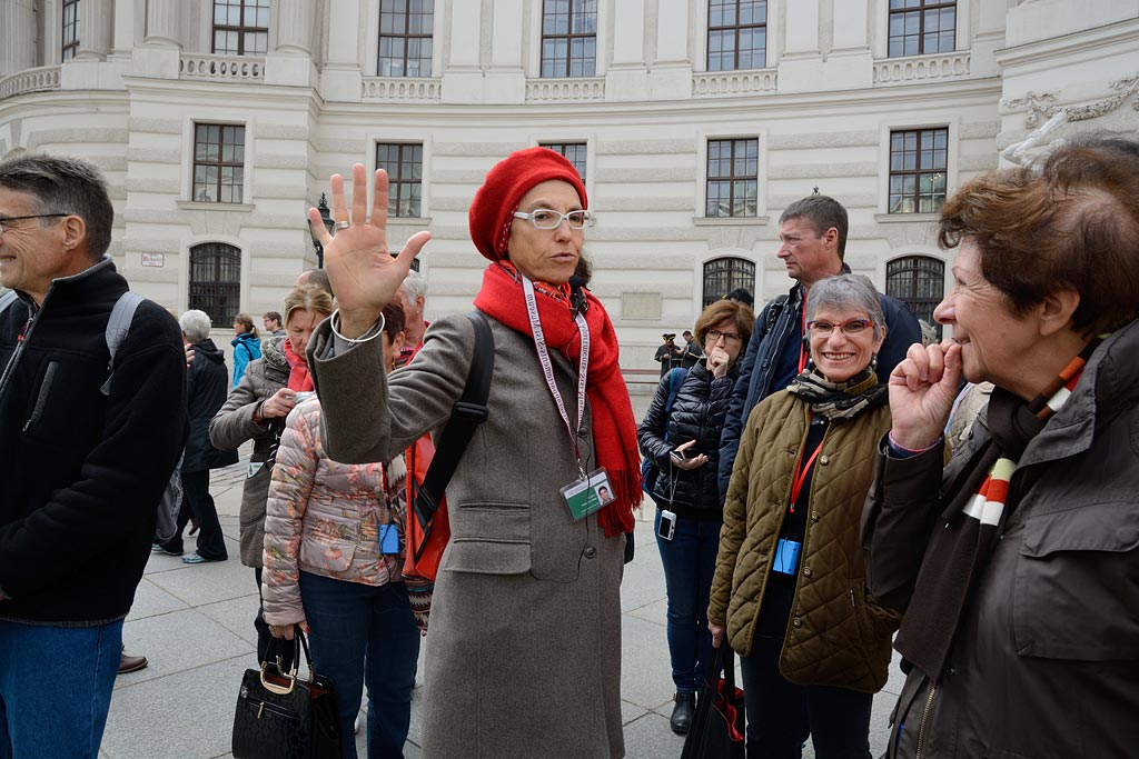 Christiane Pape notre guide