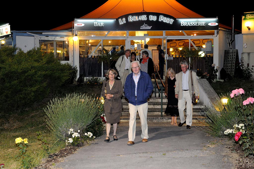 Soirée d'été au Relais du port à Jaux