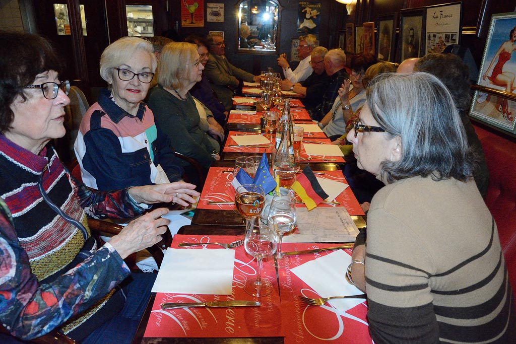 Stammtisch à la brasserie Parisienne