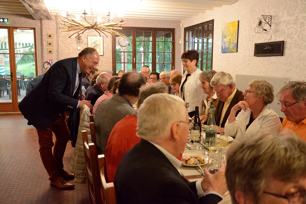 Soirée d'été au restaurant La ferme du Carandeau