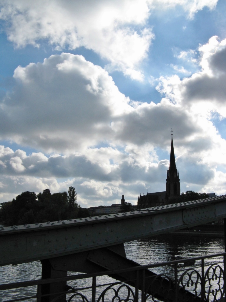 Der Main und die Wolken Le Main et les nuages