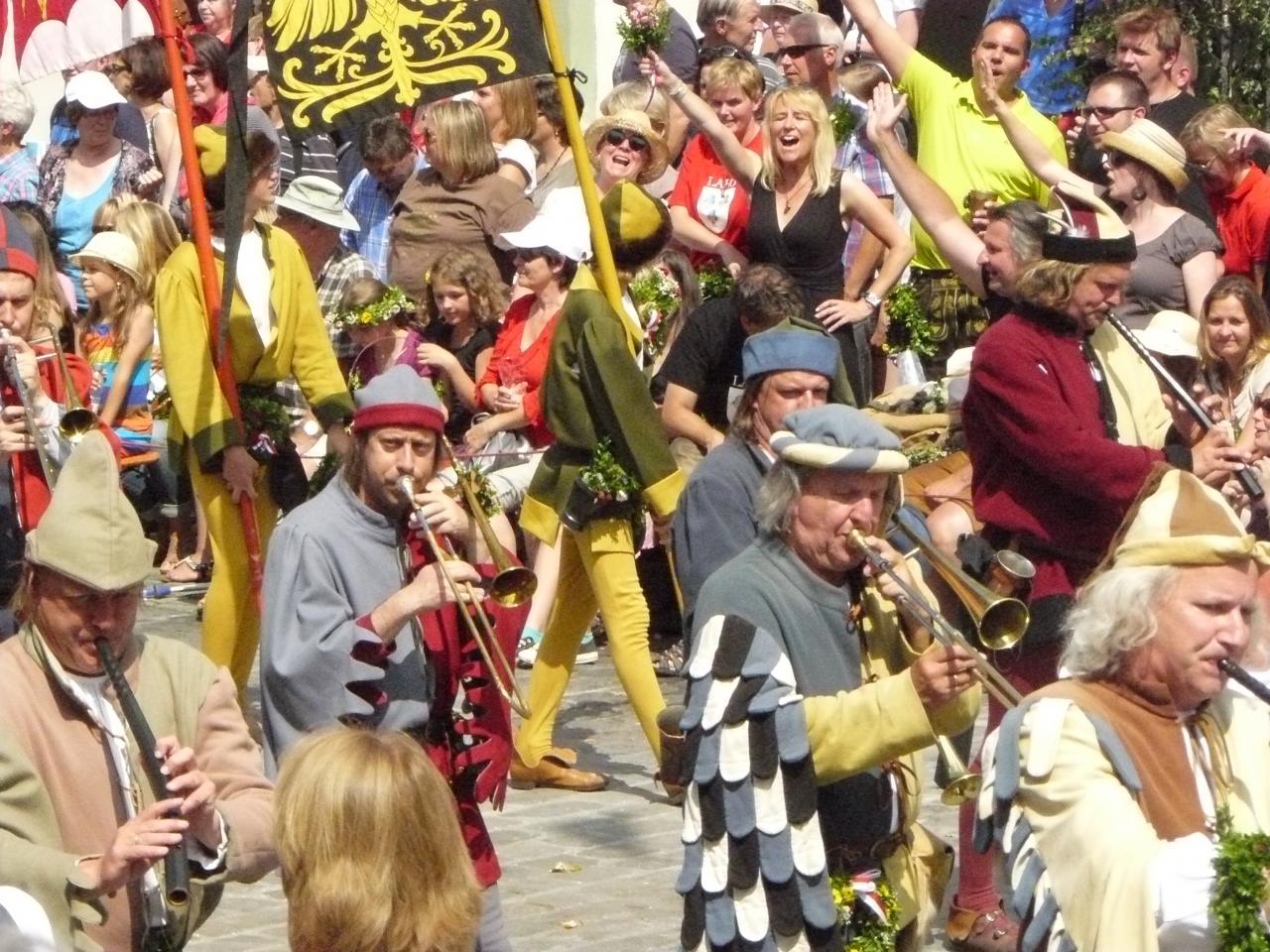 Hochzeitszug