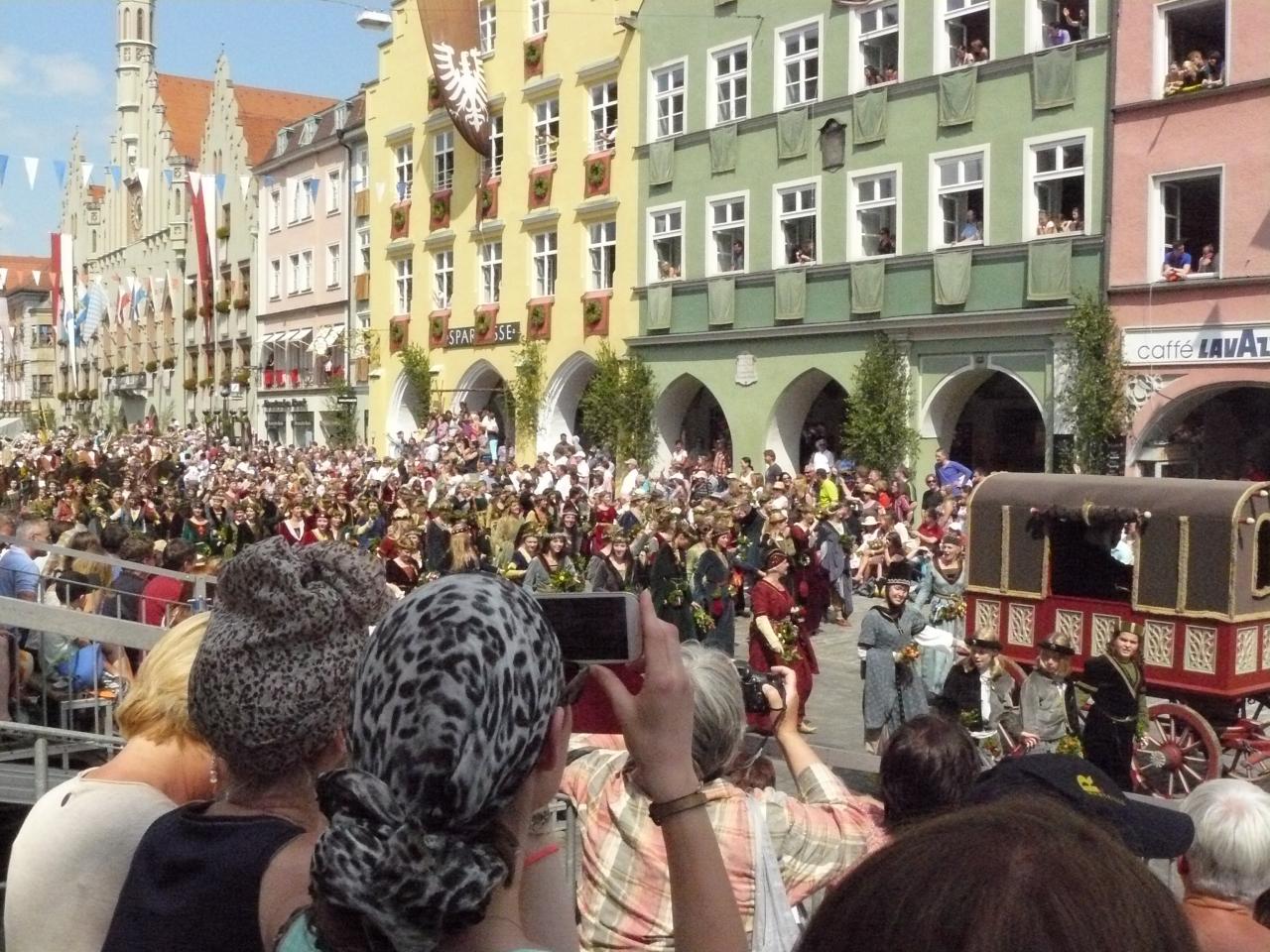 Hochzeitszug
