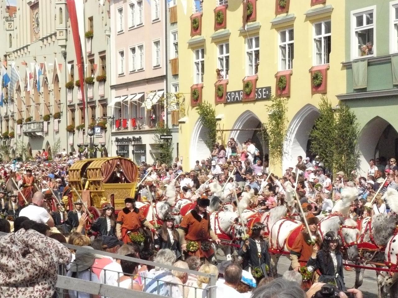 Hochzeitszug