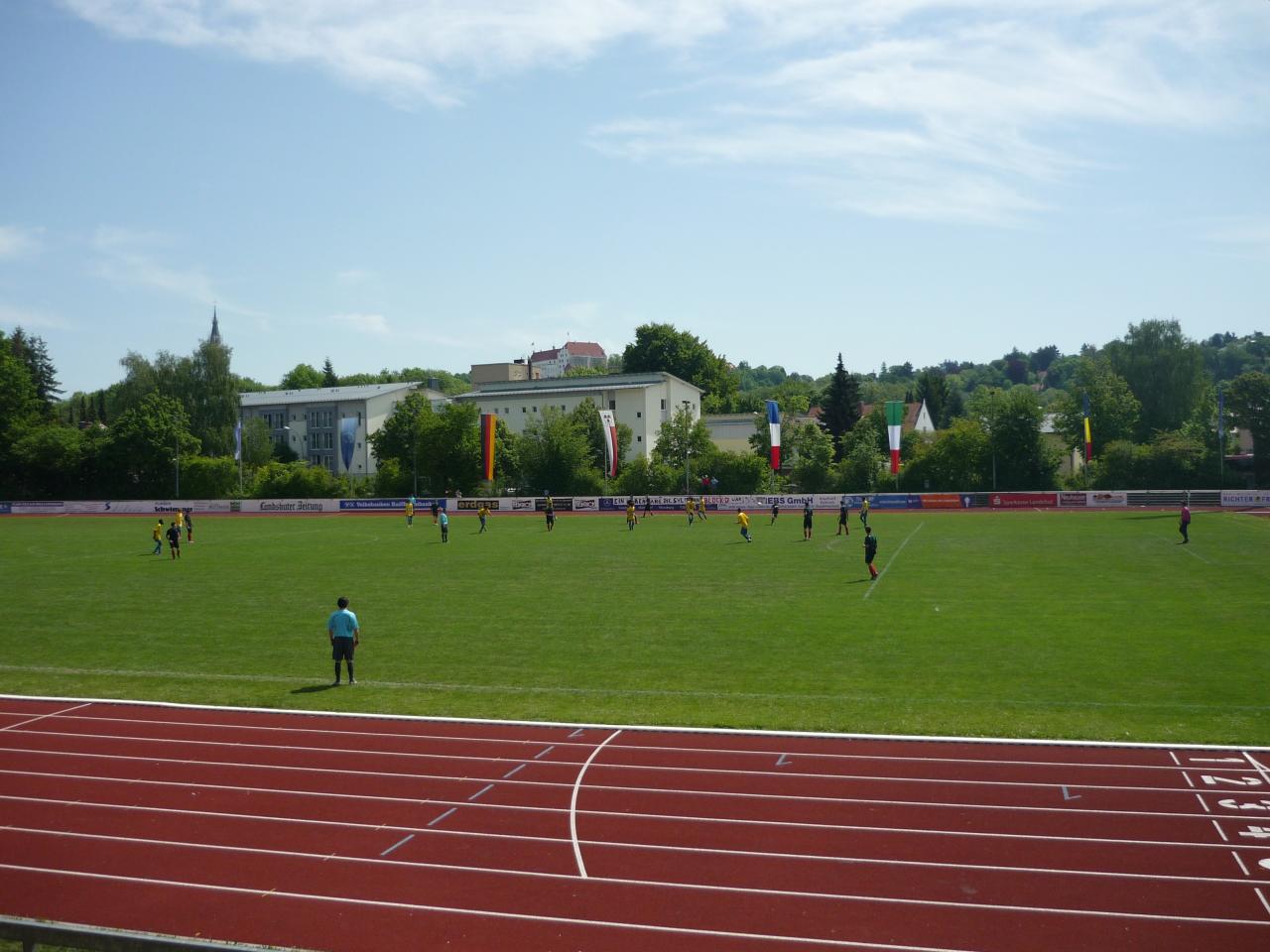 Stade et Burg Trausnitz en arrière plan