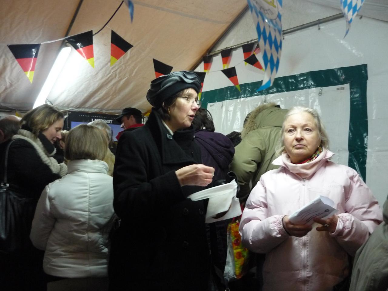 Fête de l'amitié franco-allemande devant l'hotel de ville à Compiègne