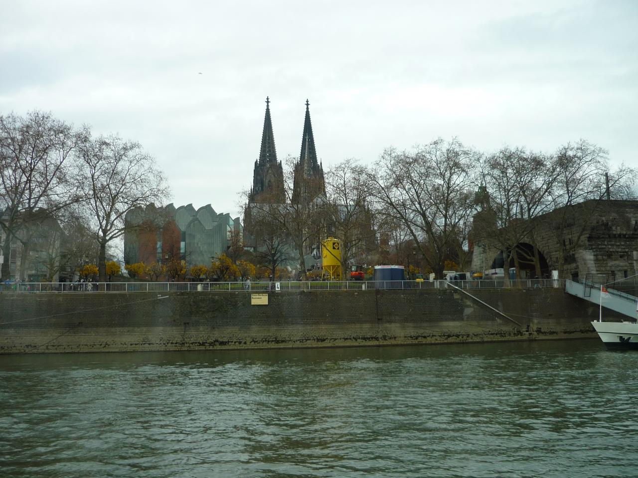 Der Dom am Rhein