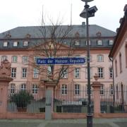 Platz der Mainzer, Republik