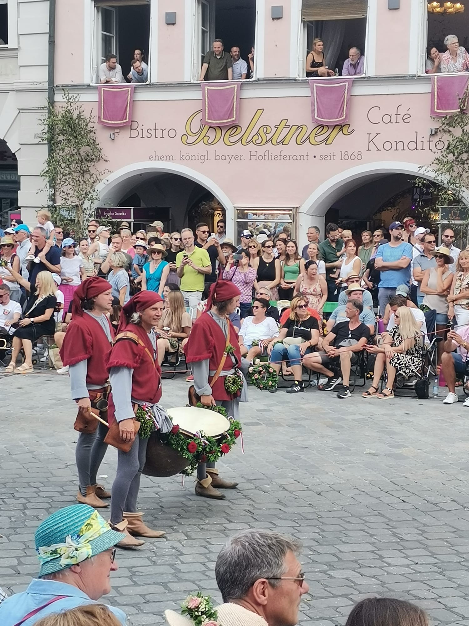 Les fêtes vues par le groupe qui a eu la chance de venir à Landshut