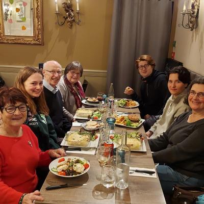Ensemble au restaurant